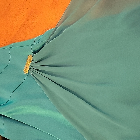 Women's cocktail dress - Picture 3 of 5